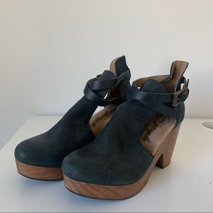 Free People Cedar Clog - Black Leather